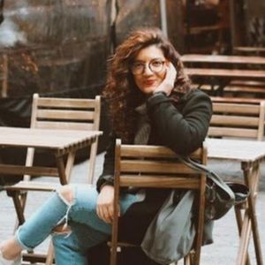 Meet your Posher, Farah